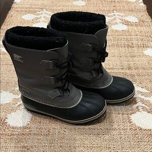 Sorel Kids' Black and Dark Gray Snow Boots